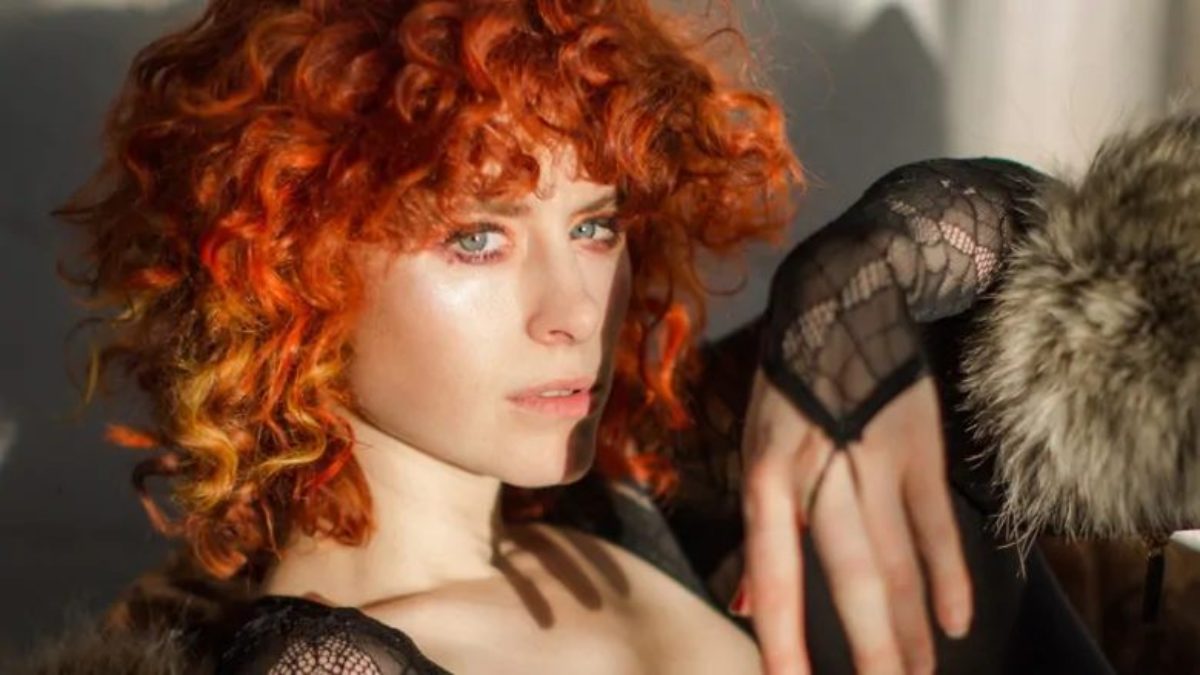 kiesza headshot